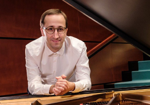 BENJAMIN BAYL, conductor LOVRE MARUŠIĆ, piano 24. April 2026 19:30 KD Vatroslav Lisinski - MAIN HALL