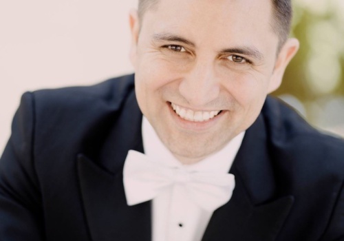 RÓBERT FARKAS, conductor HINA MAEDA, violin Baranović / Szymanowski / Prokofiev 10. November 2023 19:30 Lisinski Hall