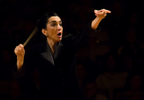 LA ZARZUELA SILVIA SANZ TORRE, conductor SARA MARTÍN CHAMORO, dancer ROKO RADOVAN, tenor 20. October 2023 19:30 Lisinski Hall