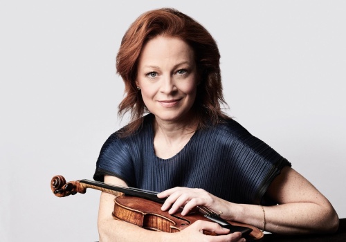 23. veljače Carolin Widmann izvodi Straussov Violinski koncert